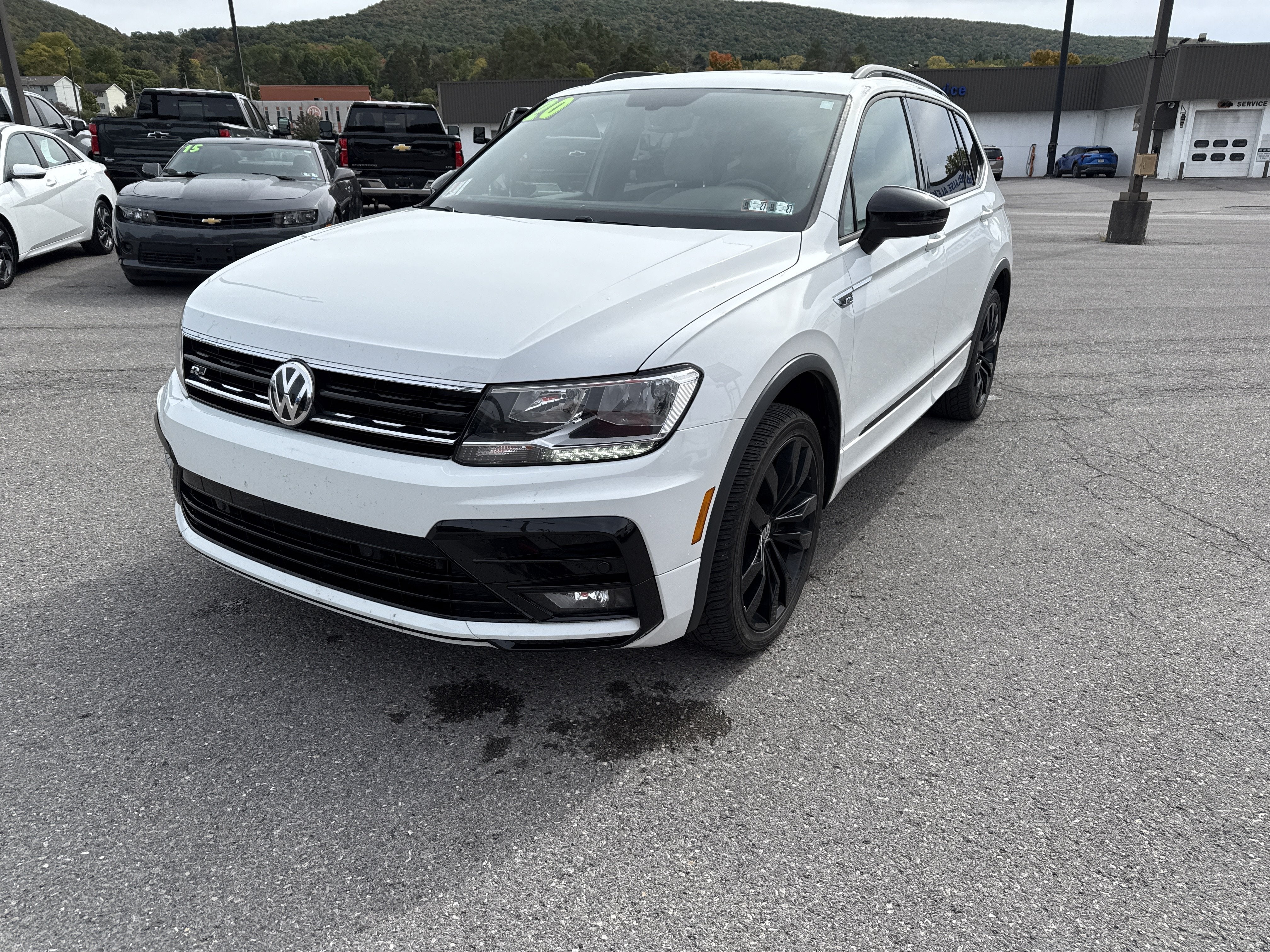2020 Volkswagen Tiguan SE R-Line Black