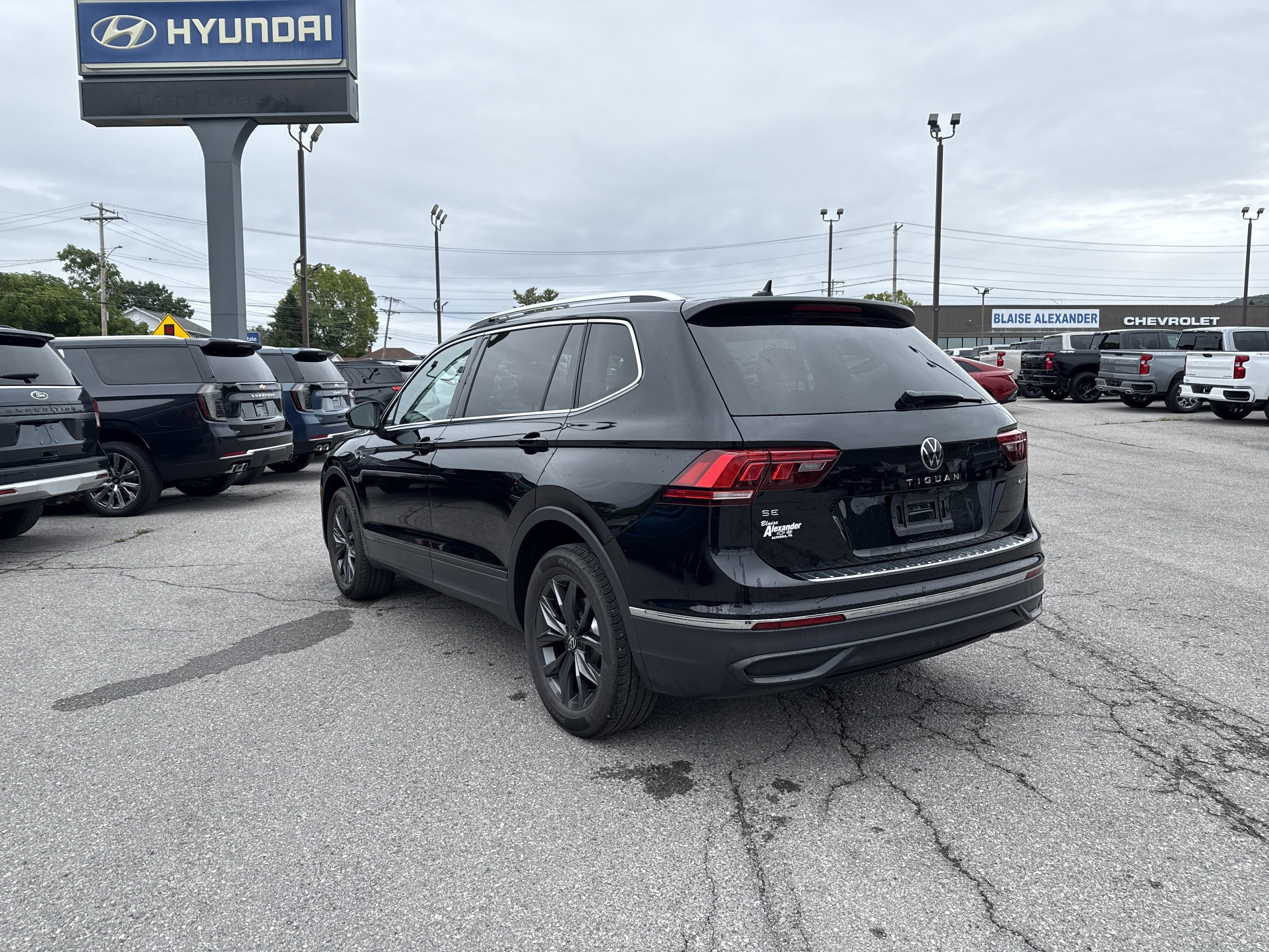 2023 Volkswagen Tiguan SE