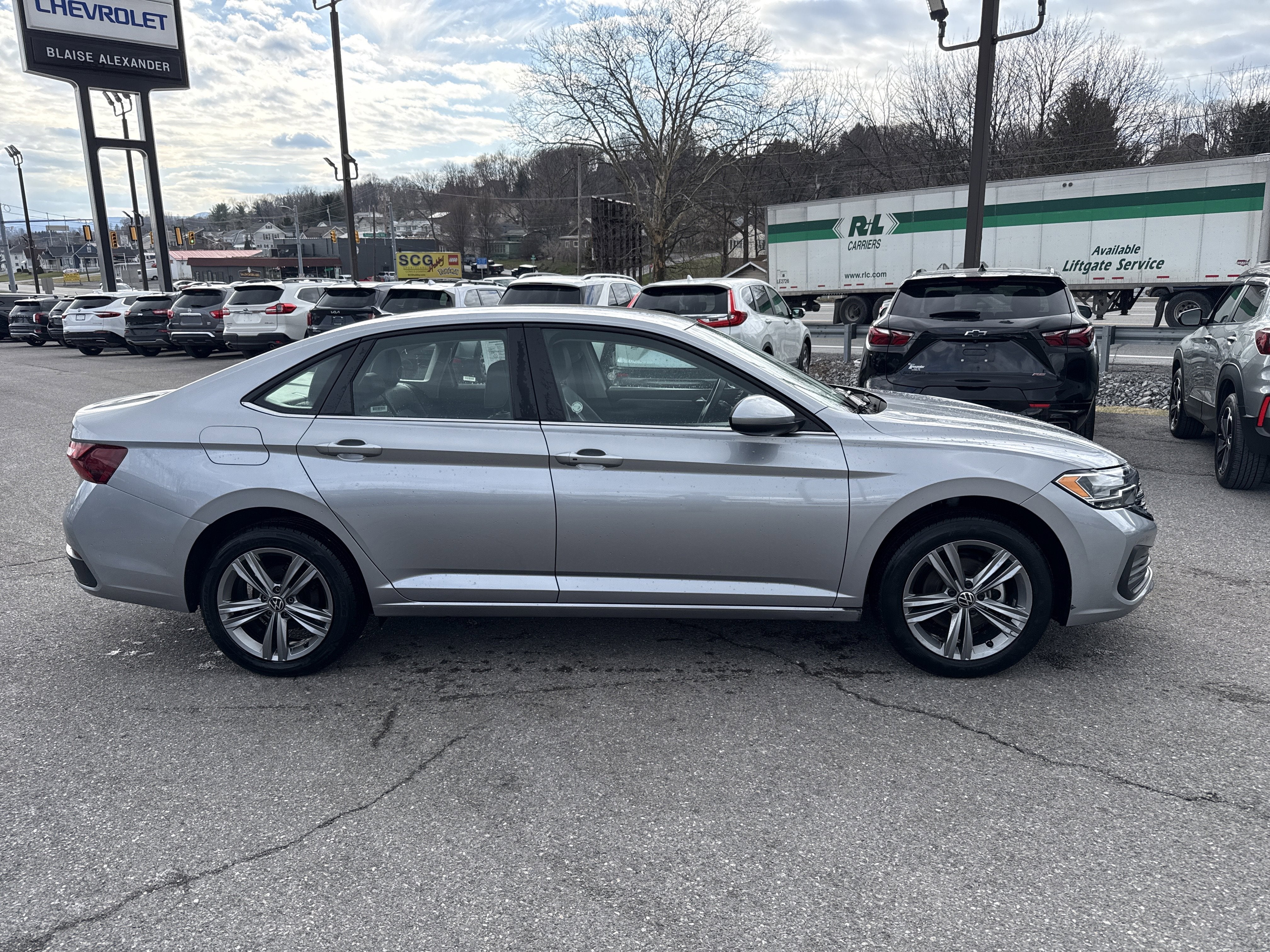 2024 Volkswagen Jetta SE
