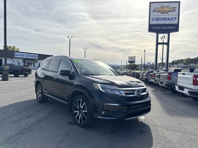 2022 Honda Pilot Touring 8-Passenger