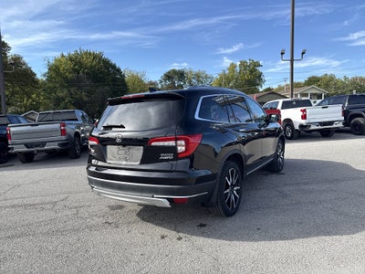 2022 Honda Pilot Touring 8-Passenger
