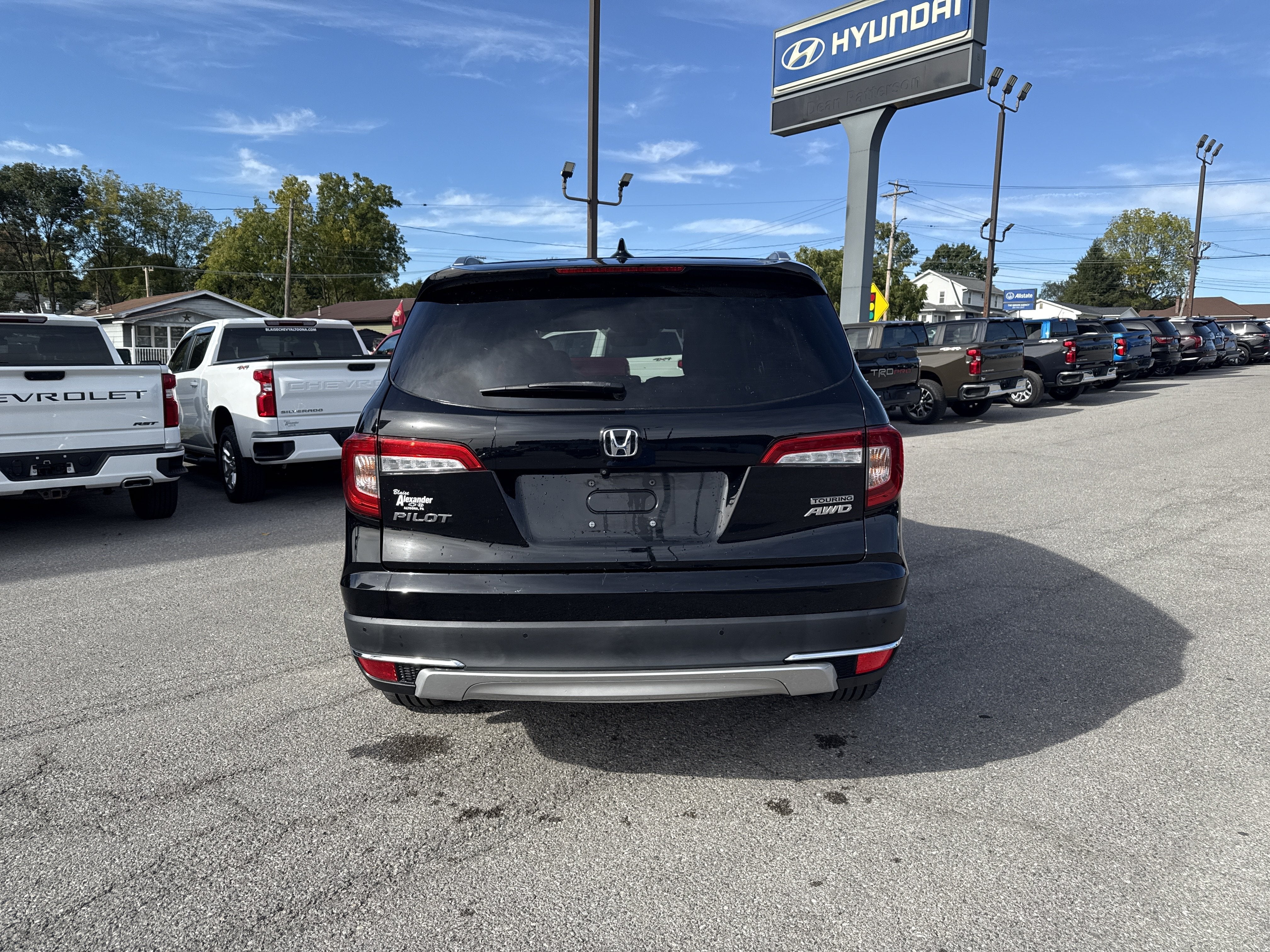 2022 Honda Pilot Touring 8-Passenger