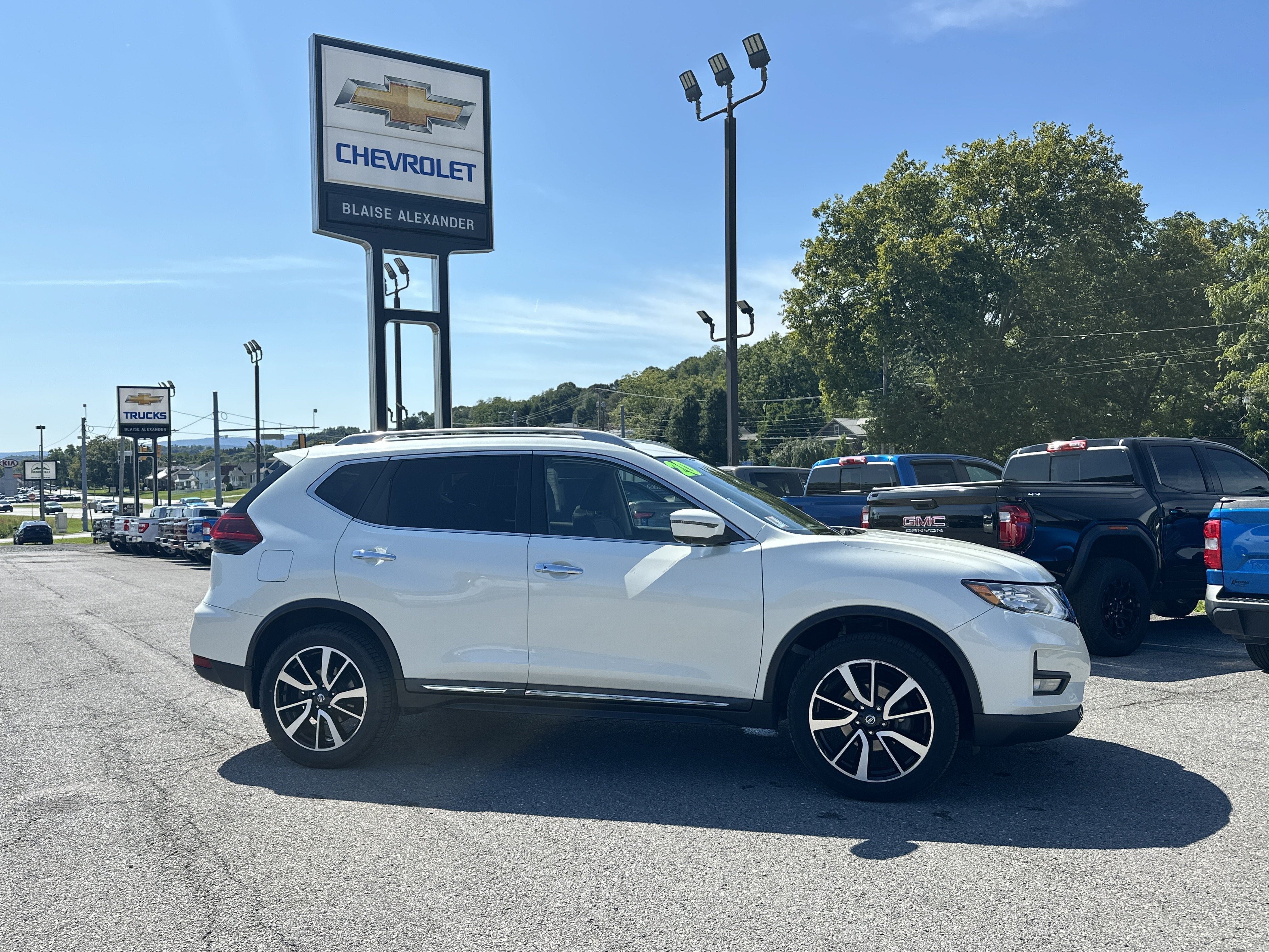 2020 Nissan Rogue SL