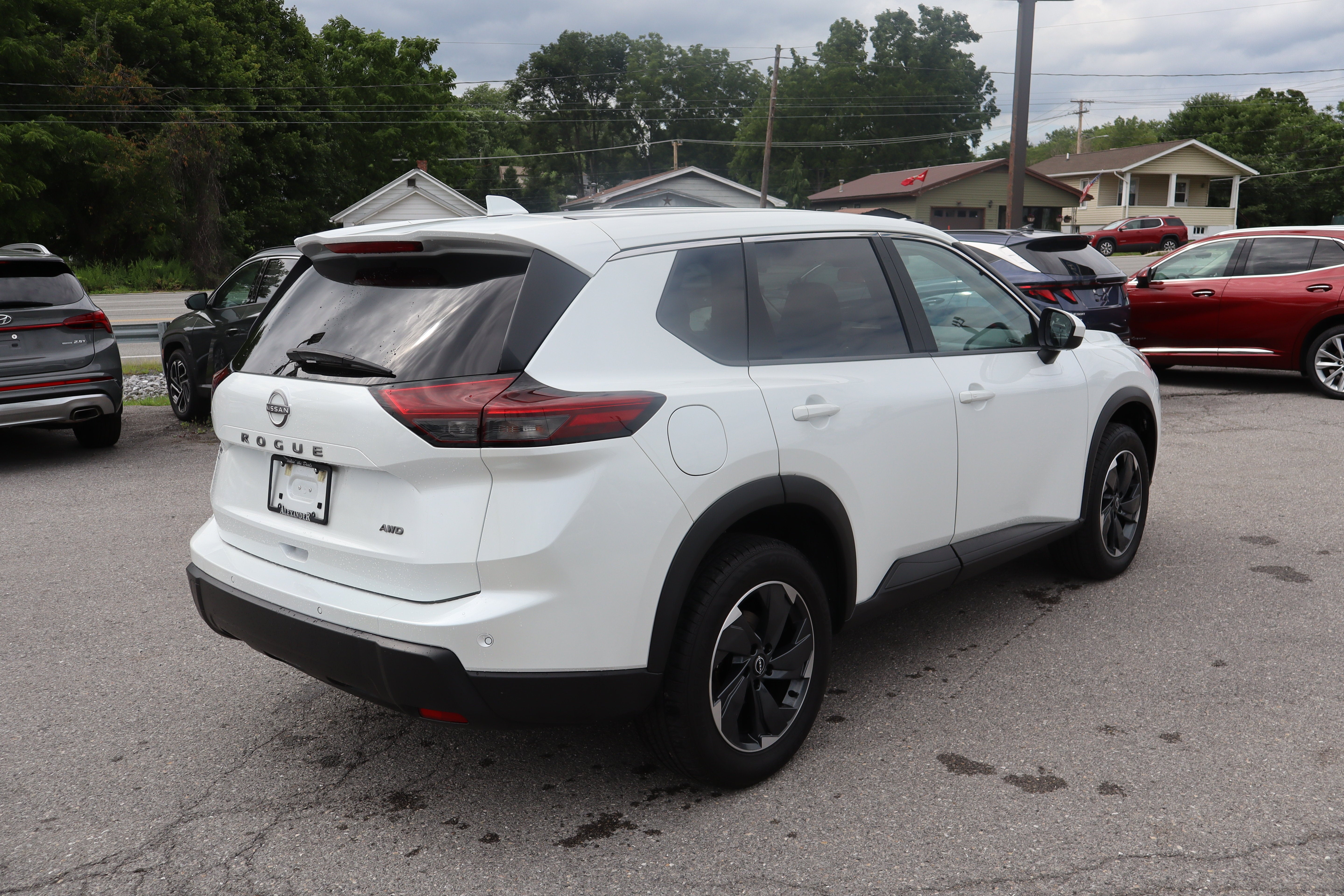 2025 Nissan Rogue SV