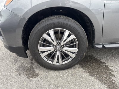 2020 Nissan Pathfinder SV