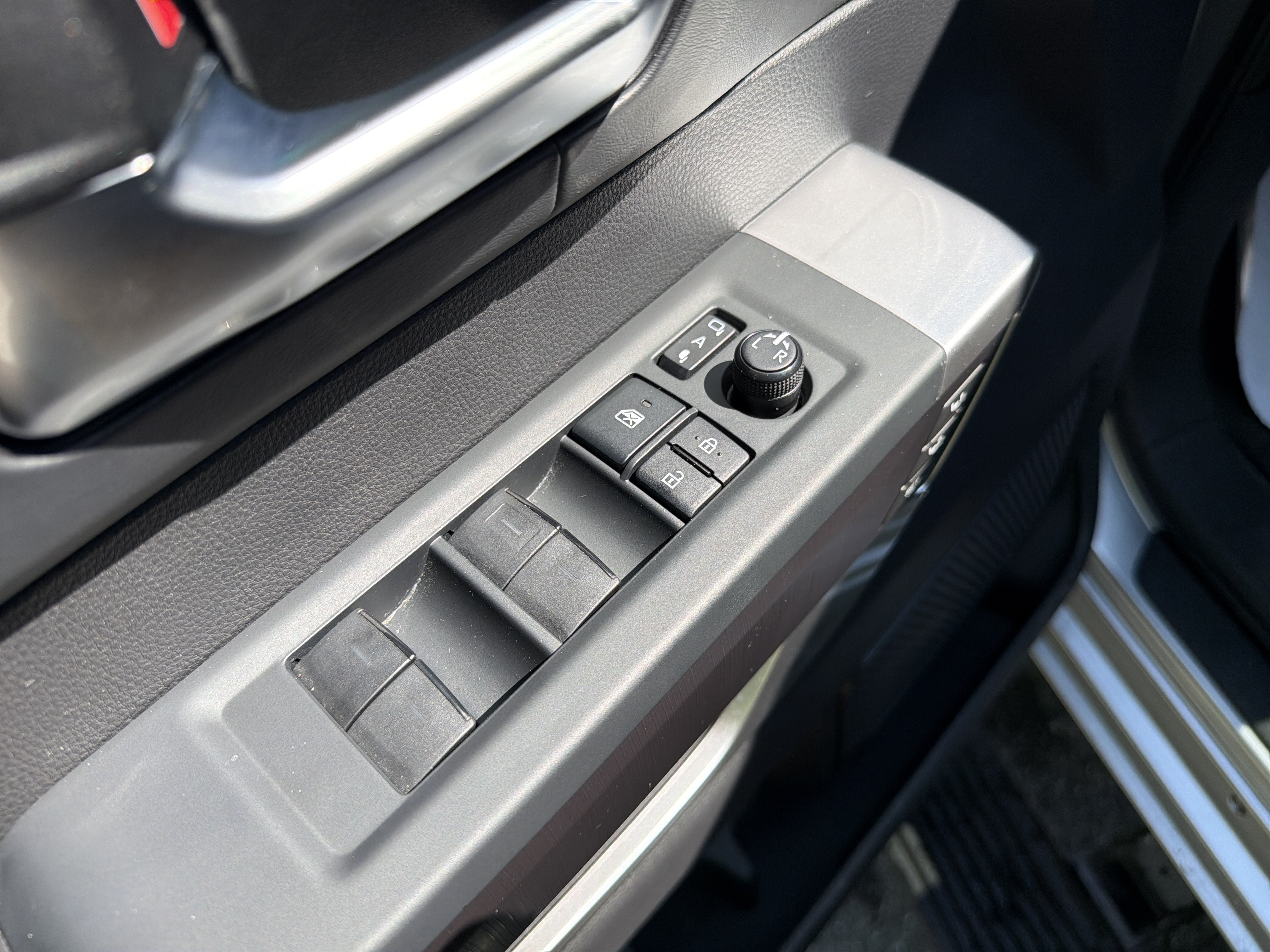 2022 Toyota Tundra 4WD Platinum