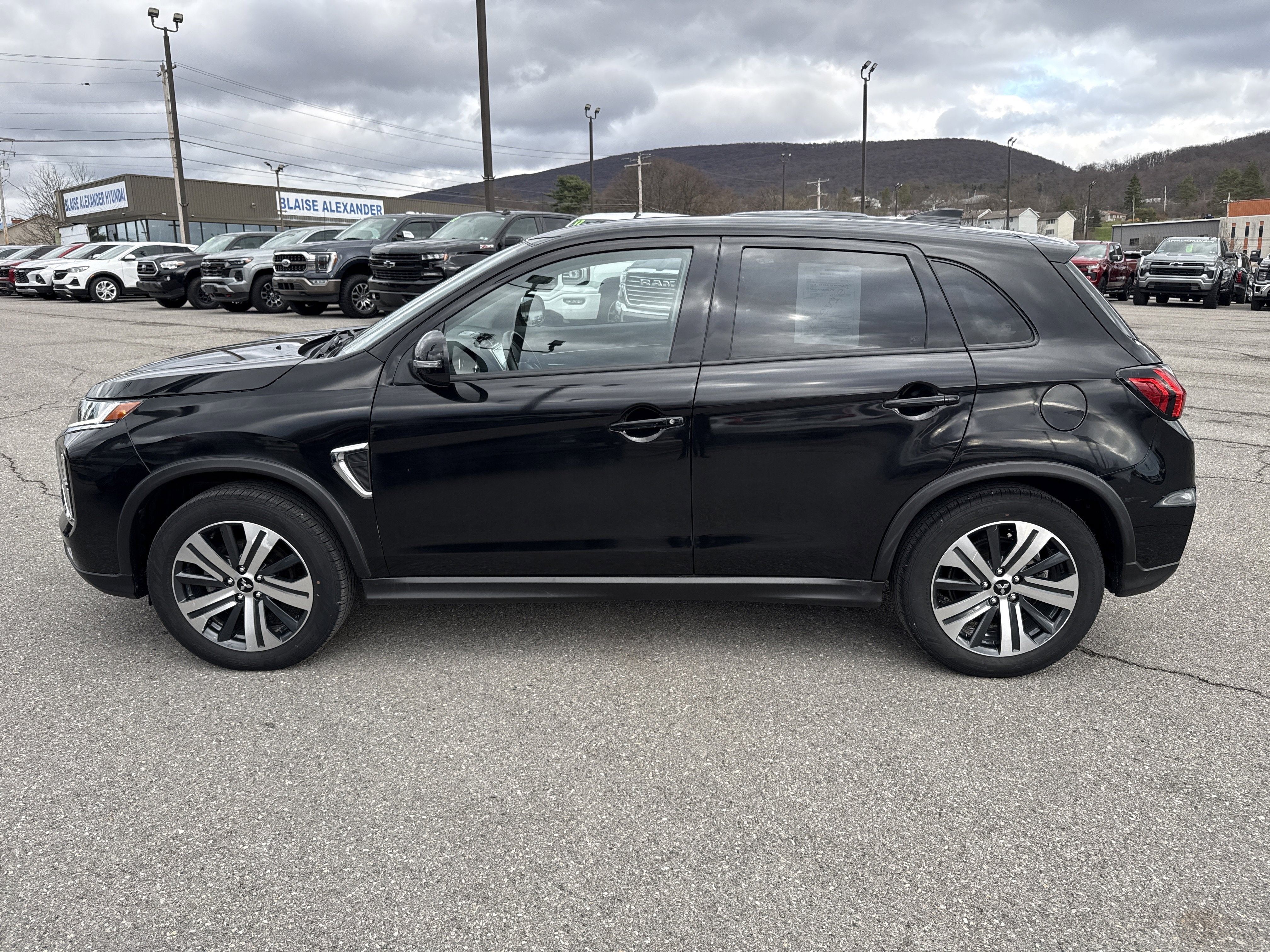 2024 Mitsubishi Outlander Sport 2.0 ES