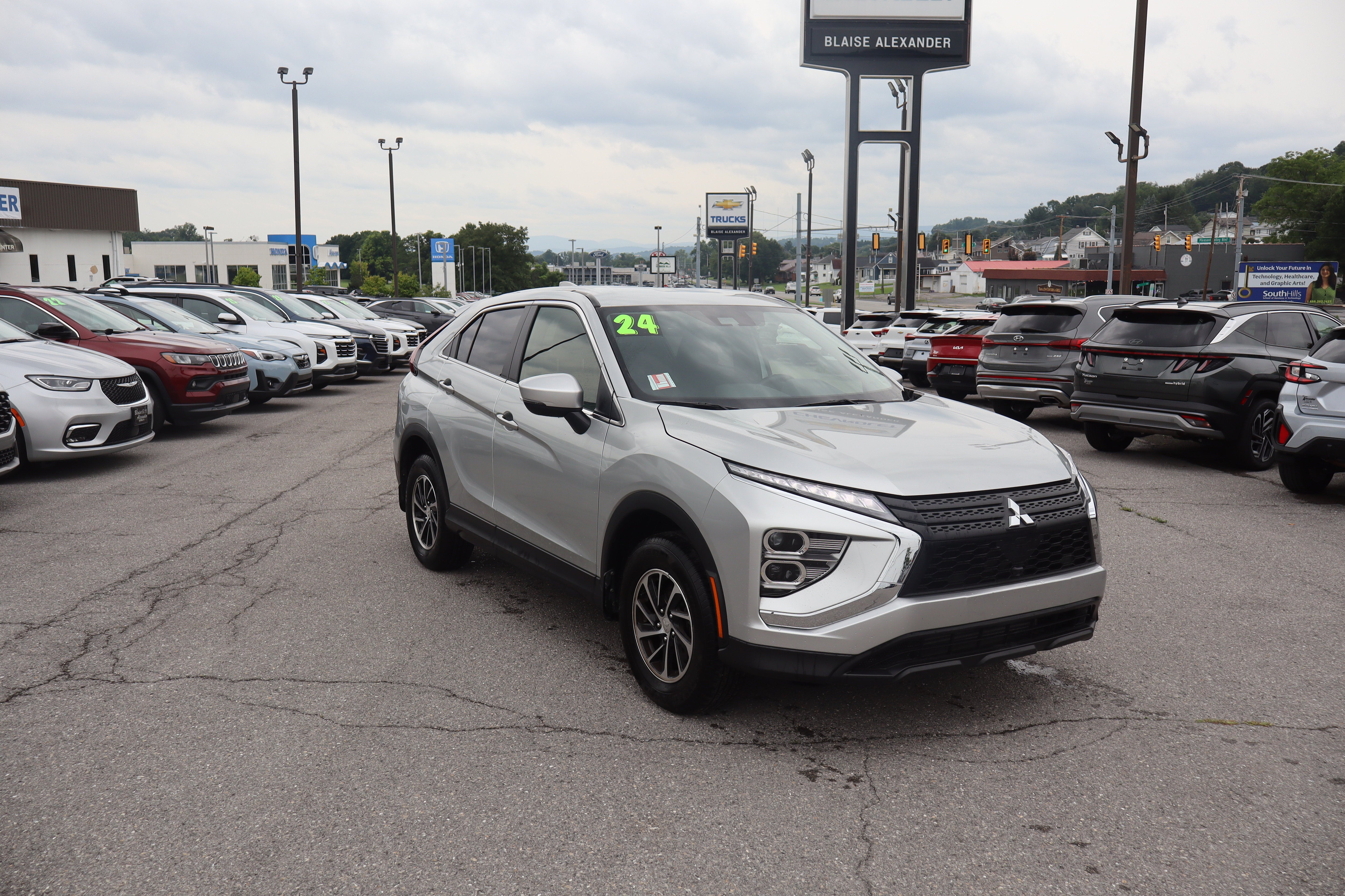 2024 Mitsubishi Eclipse Cross ES