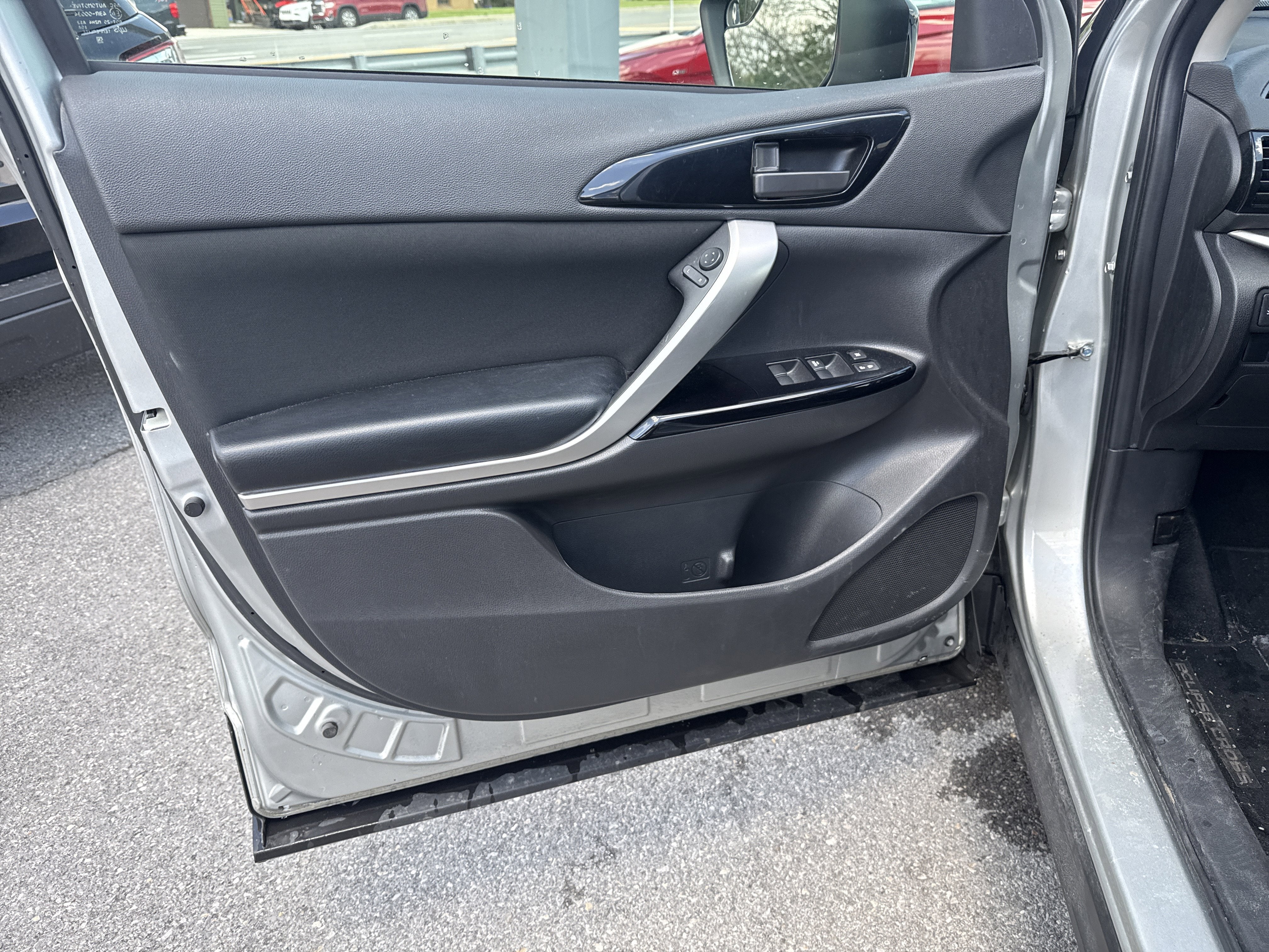 2022 Mitsubishi Eclipse Cross LE