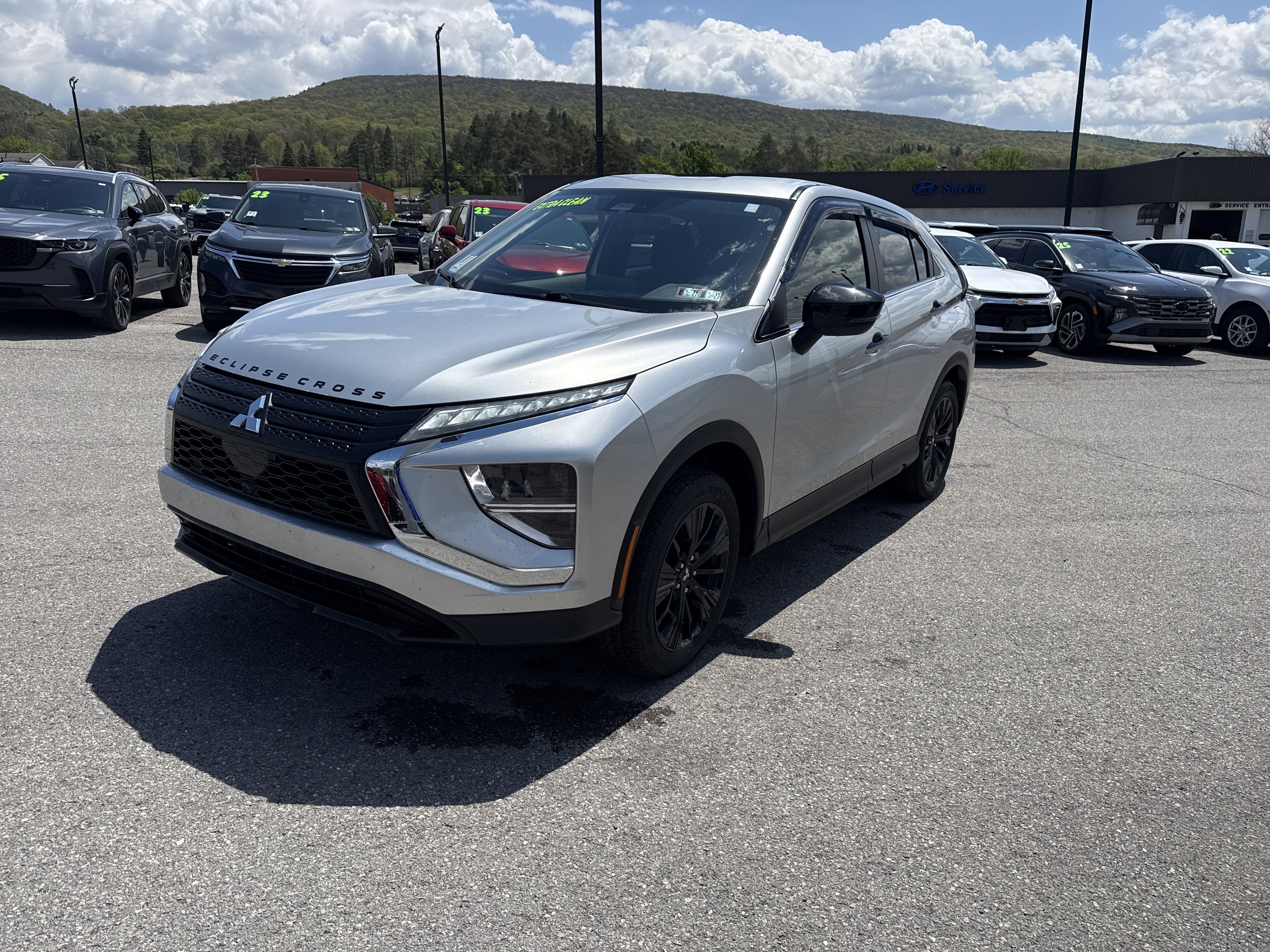 2022 Mitsubishi Eclipse Cross LE