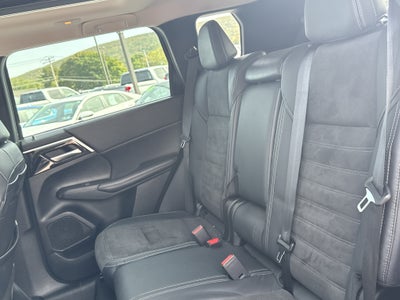 2023 Mitsubishi Outlander SE