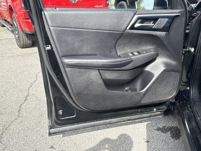 2023 Mitsubishi Outlander SE