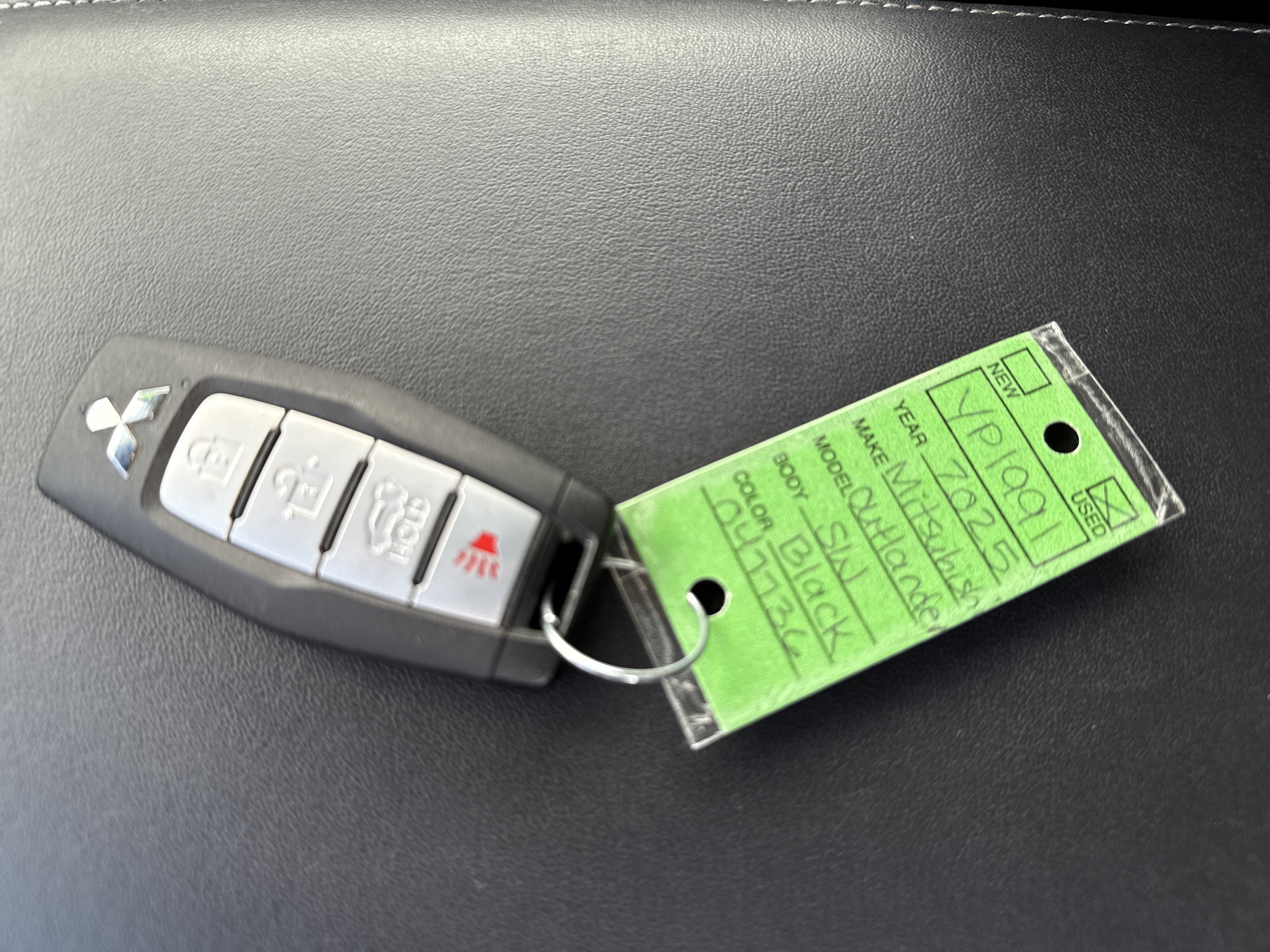 2025 Mitsubishi Outlander SE
