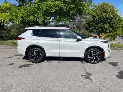 2022 Mitsubishi Outlander SEL