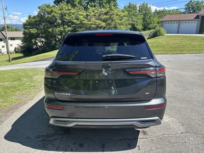 2025 Mitsubishi Outlander SE