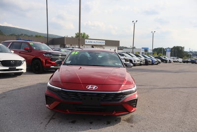 2025 Hyundai Elantra SEL Sport
