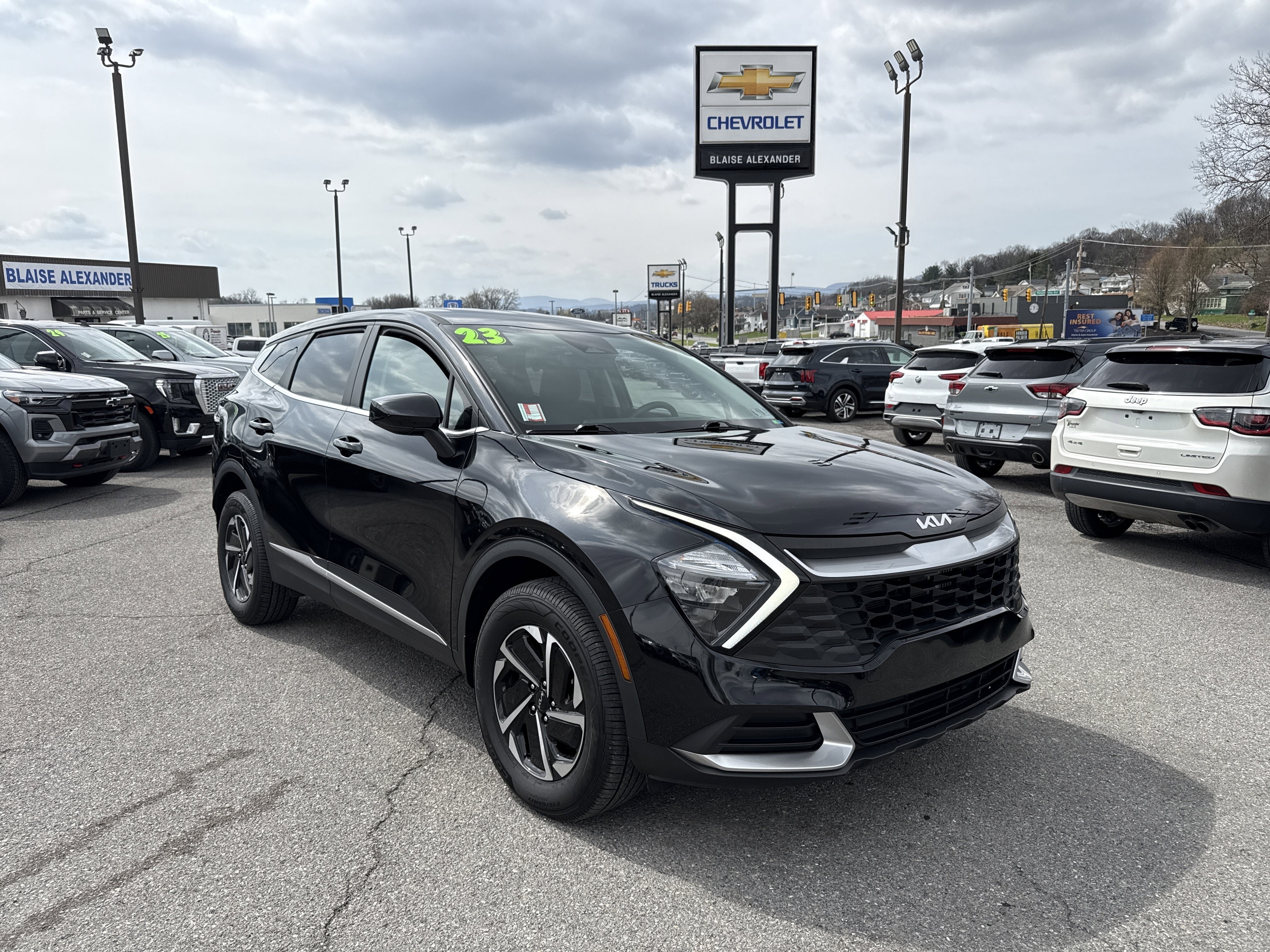 2023 Kia Sportage Hybrid LX