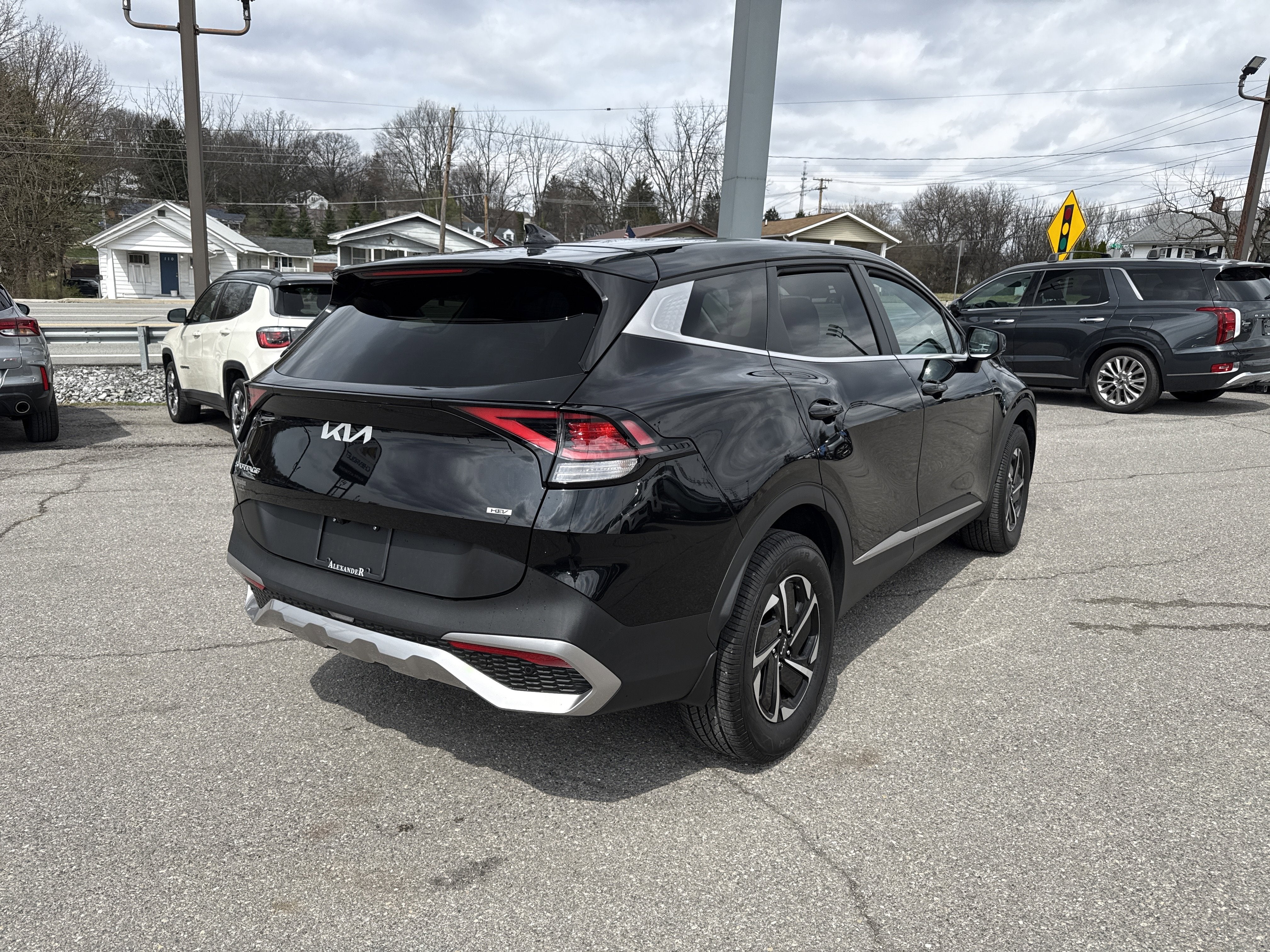 2023 Kia Sportage Hybrid LX