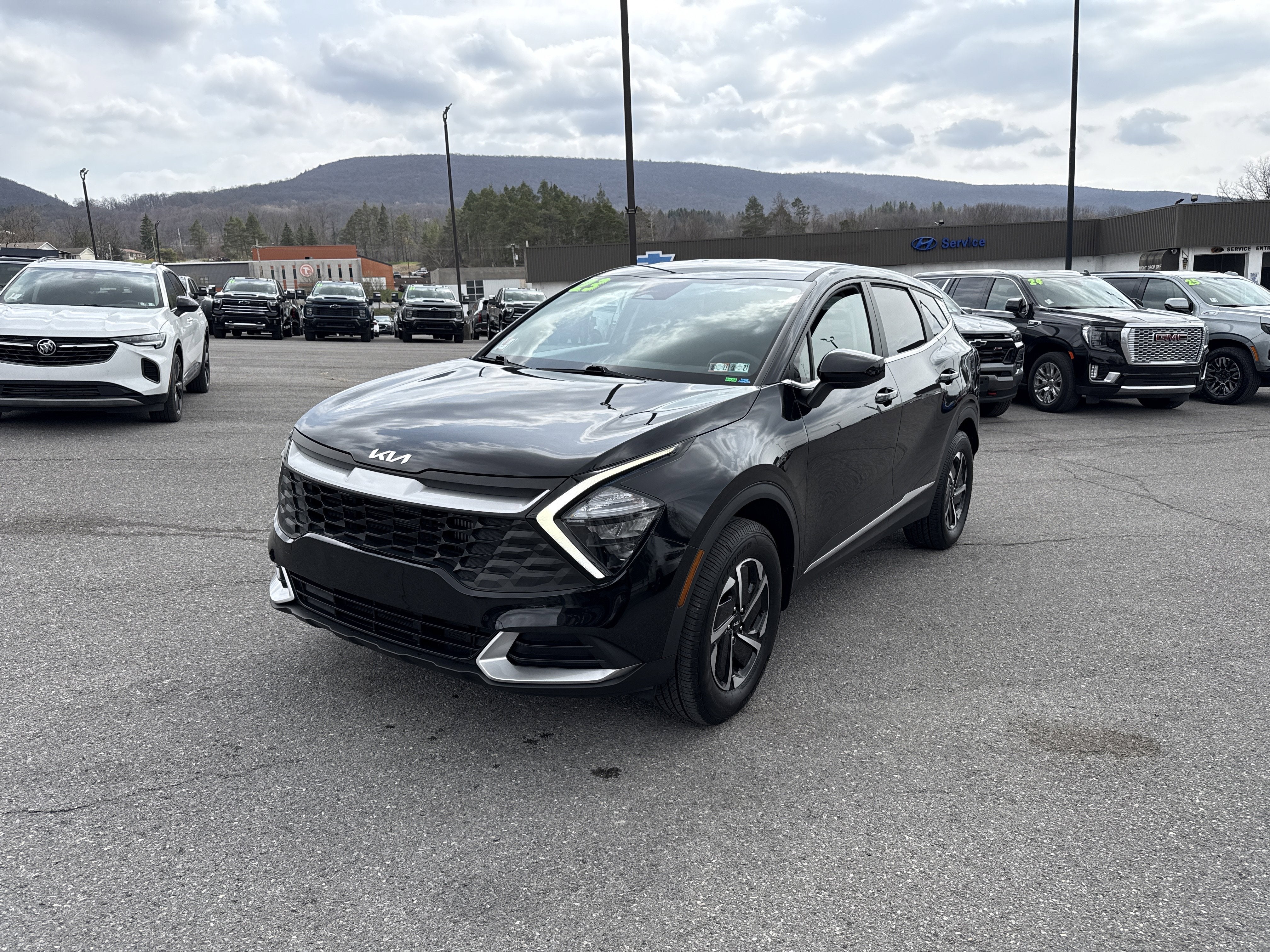 2023 Kia Sportage Hybrid LX