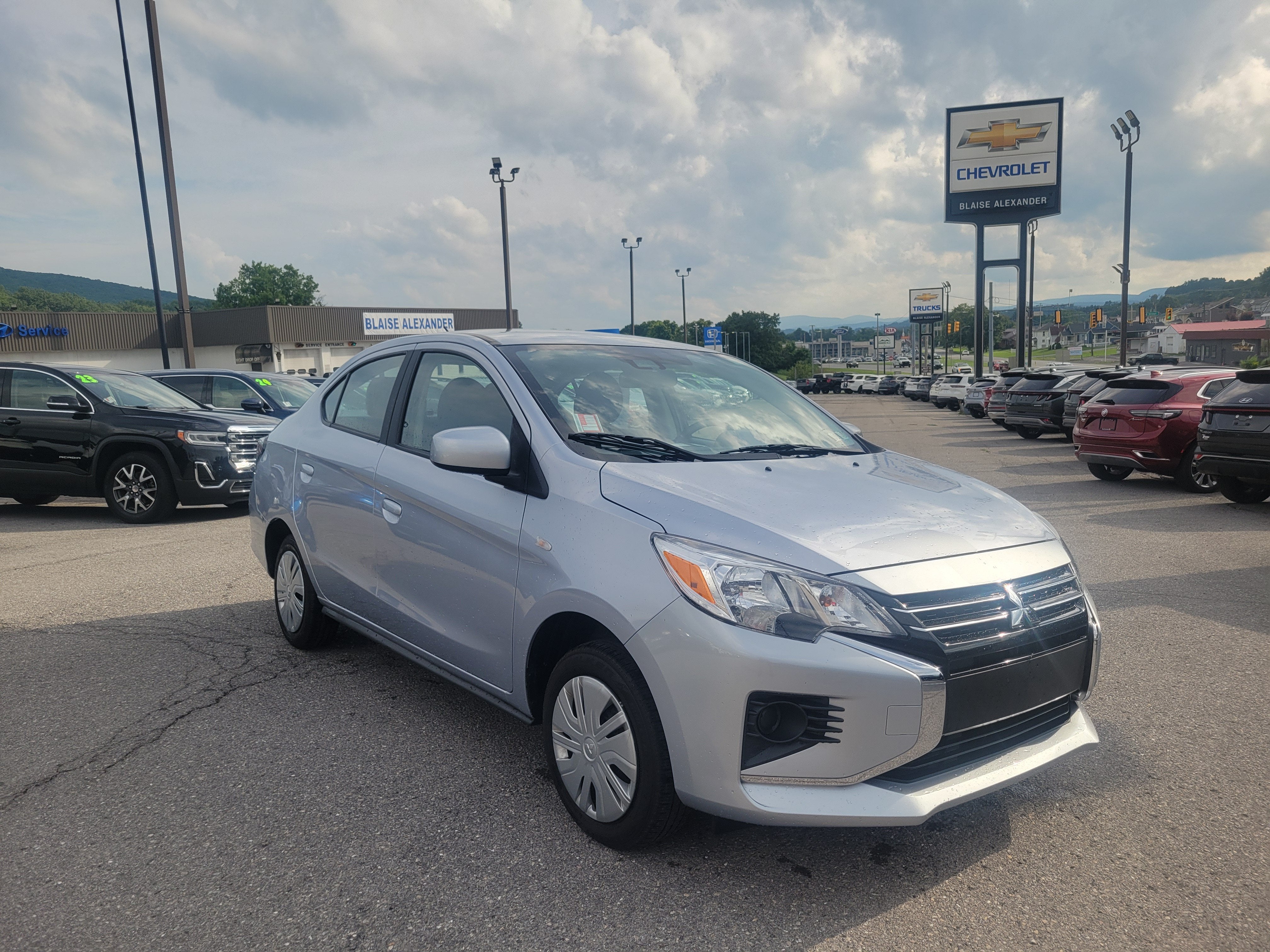 2024 Mitsubishi Mirage G4 LE