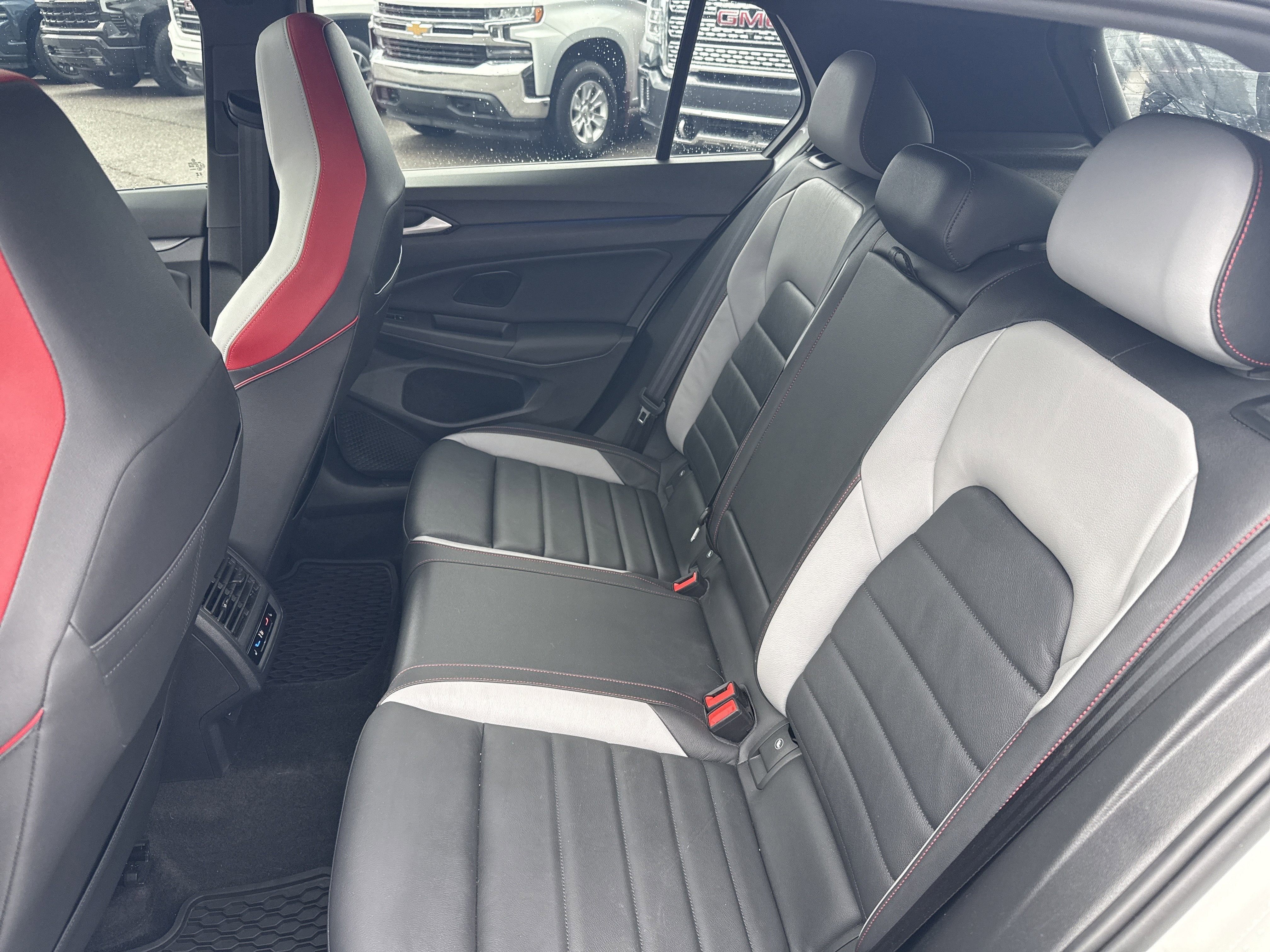 2023 Volkswagen Golf GTI Autobahn