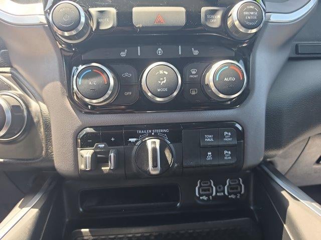 2022 RAM 1500 Big Horn 4x4 Crew Cab 6'4" Box