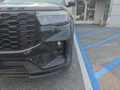 2025 Ford Explorer ST-Line 4WD