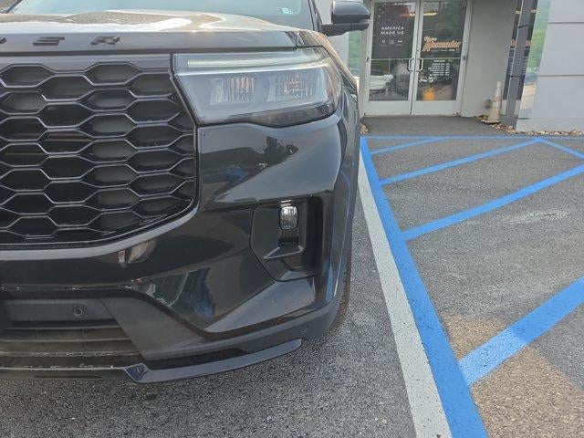 2025 Ford Explorer ST-Line 4WD