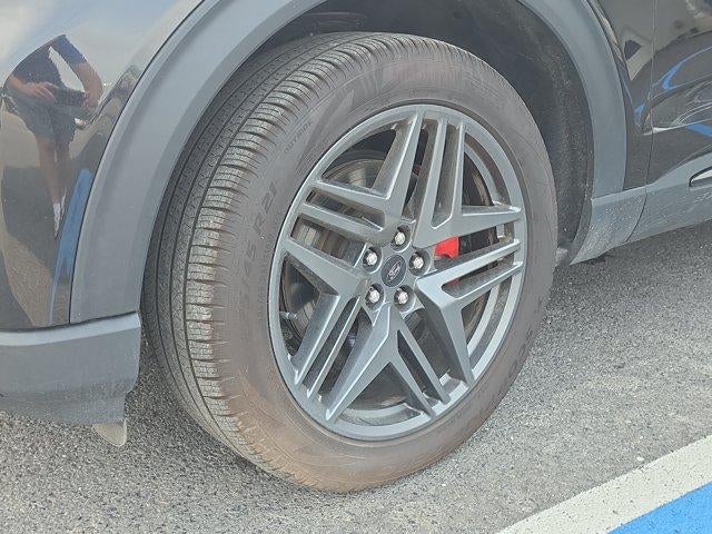2025 Ford Explorer ST-Line 4WD