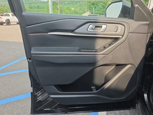 2025 Ford Explorer ST-Line 4WD