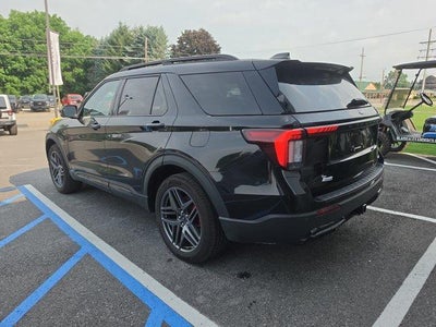 2025 Ford Explorer ST-Line 4WD