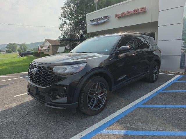 2025 Ford Explorer ST-Line 4WD