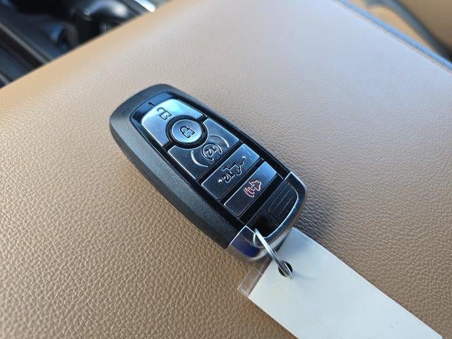 2023 Ford F-150 LARIAT 4WD SuperCrew 5.5' Box