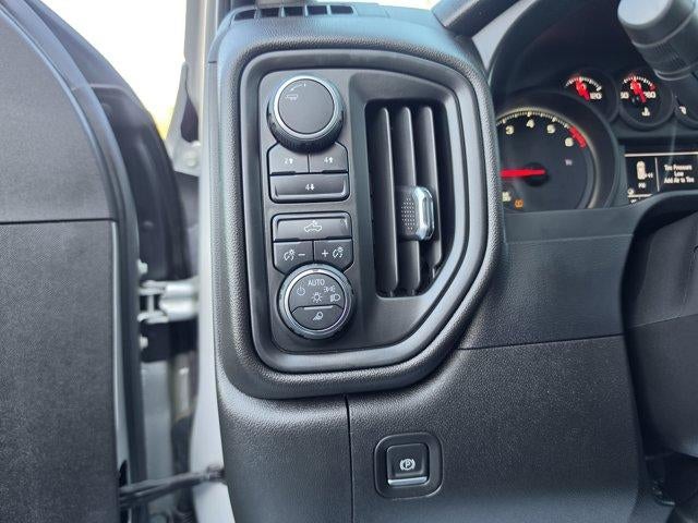 2022 Chevrolet Silverado 2500 HD Crew Cab Standard Box 4-Wheel Drive Custom