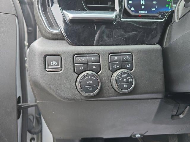 2022 Chevrolet Silverado 1500 Crew Cab Short Box 4-Wheel Drive RST