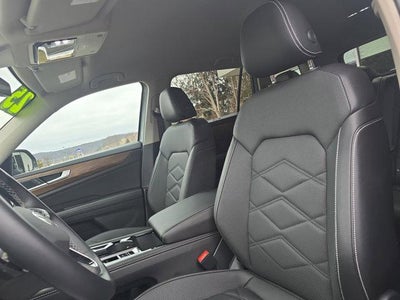 2025 Volkswagen Atlas 2.0T SE w/Technology 4MOTION