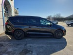 2021 Chrysler Pacifica Touring L AWD