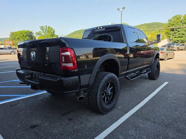 2022 RAM 3500 Laramie 4x4 Crew Cab 6'4" Box