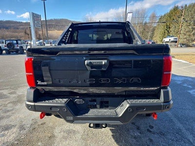 2025 Toyota Tacoma 4WD 4WD Trailhunter Hybrid Double Cab 5' Bed AT (Natl)