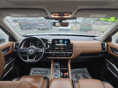 2023 Nissan Pathfinder Platinum 4WD