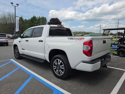 2021 Toyota Tundra 4WD 4WD SR5 CrewMax 5.5' Bed 5.7L (SE)