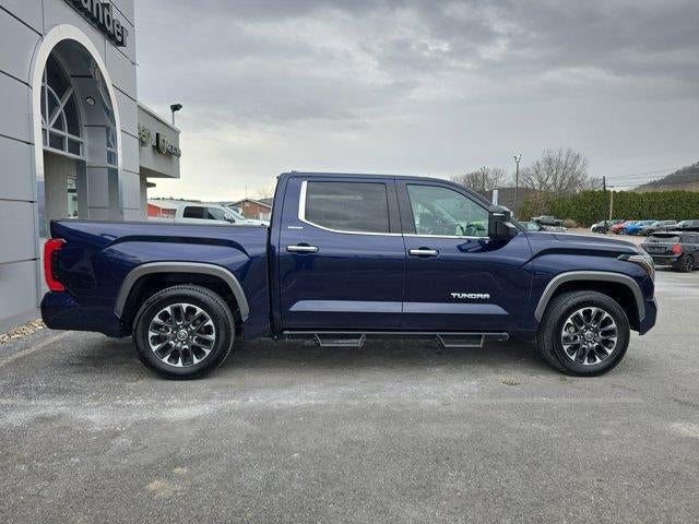 2022 Toyota Tundra 4WD 4WD Limited CrewMax 5.5' Bed (Natl)