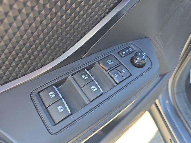 2018 Toyota C-HR XLE Premium FWD (Natl)