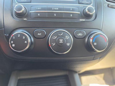2014 Kia Forte 4dr Sdn Auto LX