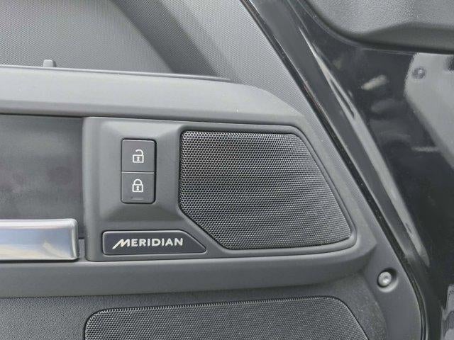 2025 Land Rover Defender 110 P300 S