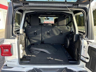 2022 Jeep Wrangler Unlimited Sahara 4x4