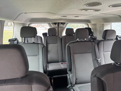 2022 Ford Transit Passenger Wagon T-350 148" Low Roof XLT RWD