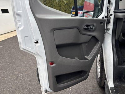 2022 Ford Transit Passenger Wagon T-350 148" Low Roof XLT RWD