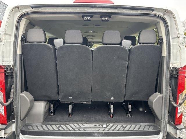 2022 Ford Transit Passenger Wagon T-350 148" Low Roof XLT RWD