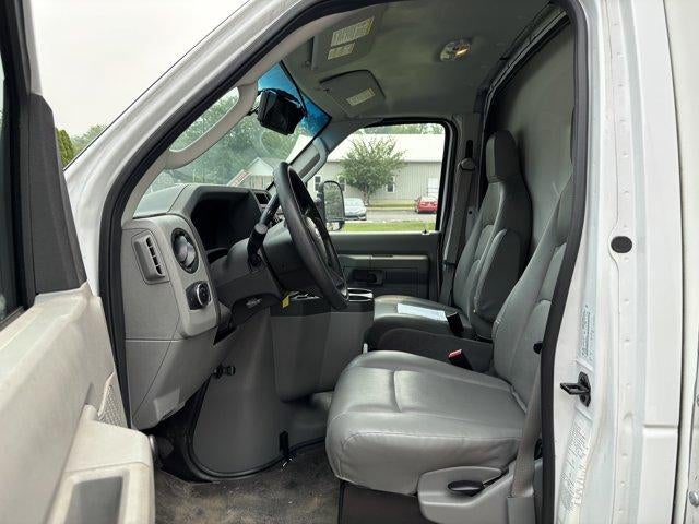 2024 Ford E-Series Cutaway E-350 SRW 138" WB